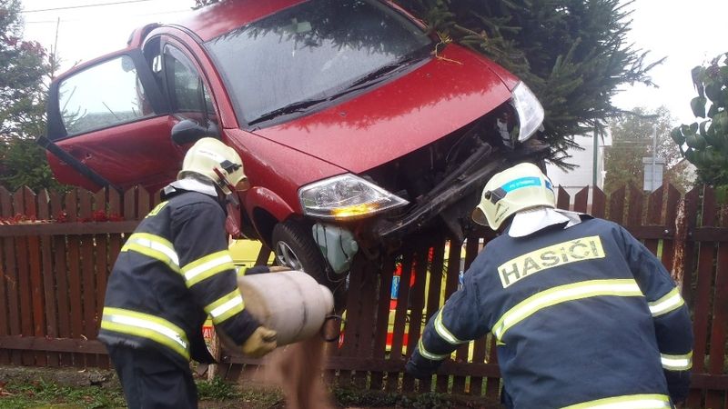 Způsoby, jak odškodnit poškozeného lze uvedením do původního stavu, nebo peněžitou náhradou.